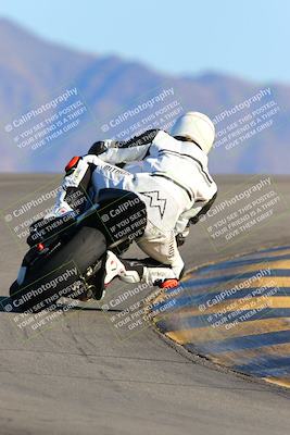 media/Jan-09-2022-SoCal Trackdays (Sun) [[2b1fec8404]]/Turn 12 Backside (130pm)/